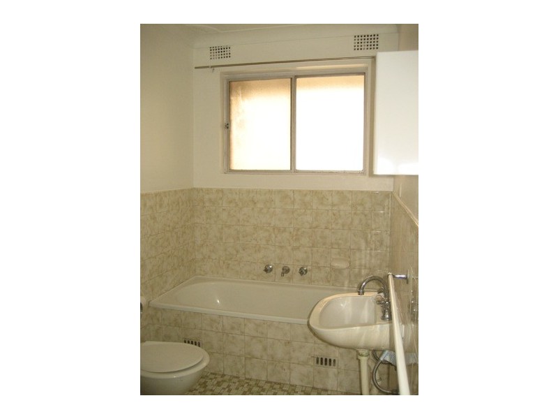 2/2-8 Knox Street, Belmore NSW 2192