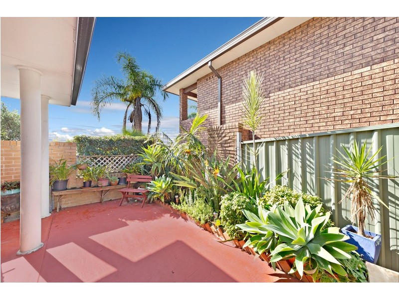 1/25-27 Bower Street, Roselands NSW 2196