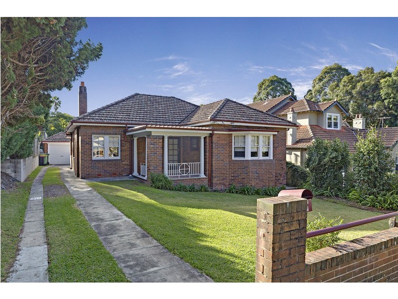 22 Middle Harbour Road, Lindfield NSW 2070