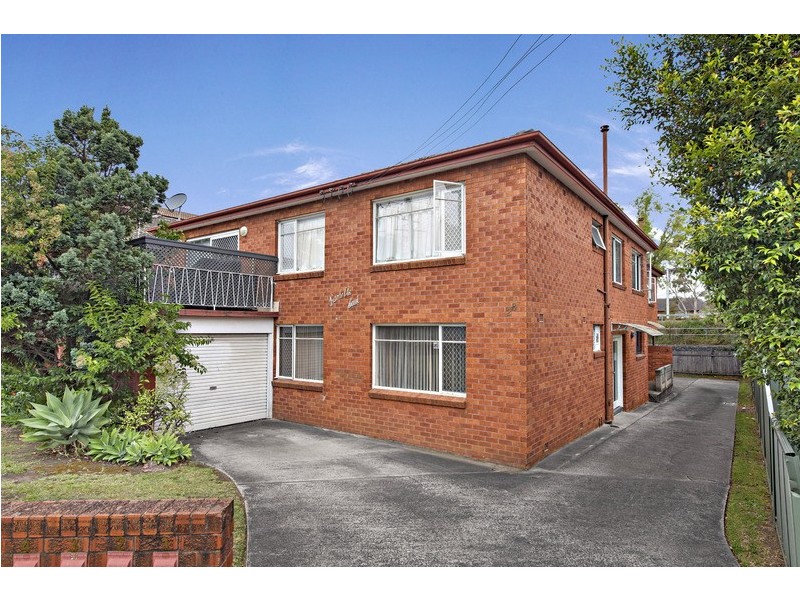2/28 Broadarrow Road, Narwee NSW 2209
