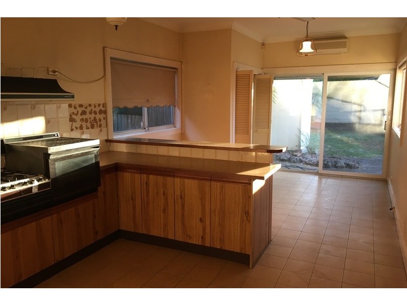 15 Windsor Avenue, Croydon Park NSW 2133