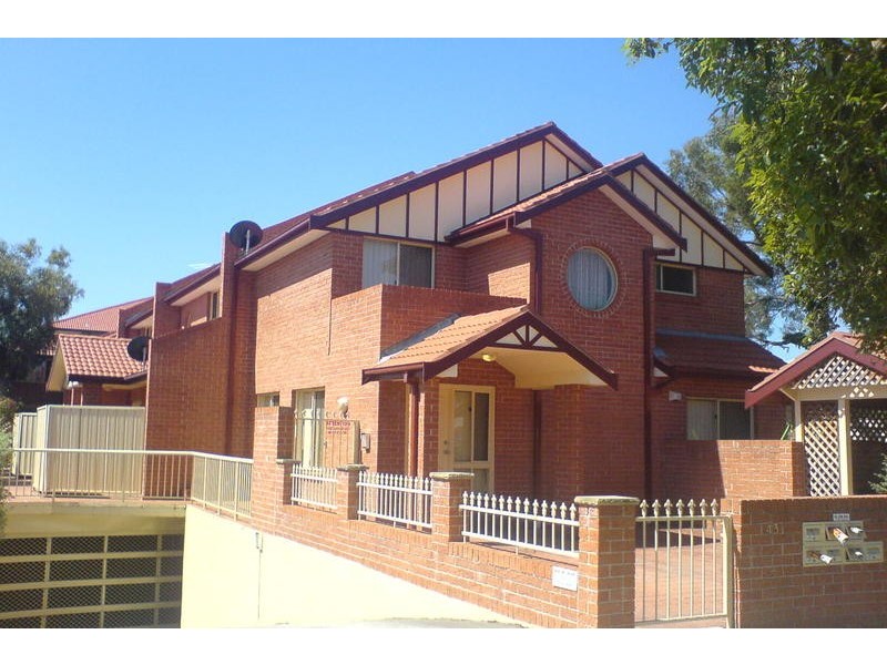 4/43 Cambridge Avenue, Bankstown NSW 2200