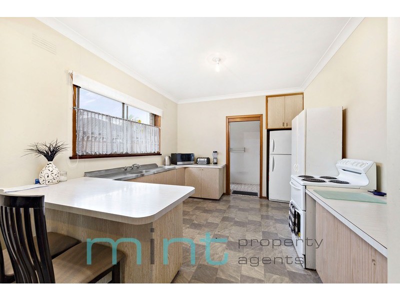 25 Mactier Avenue, Milperra NSW 2214