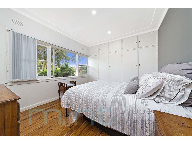 25 Eleanor Avenue, Belmore NSW 2192