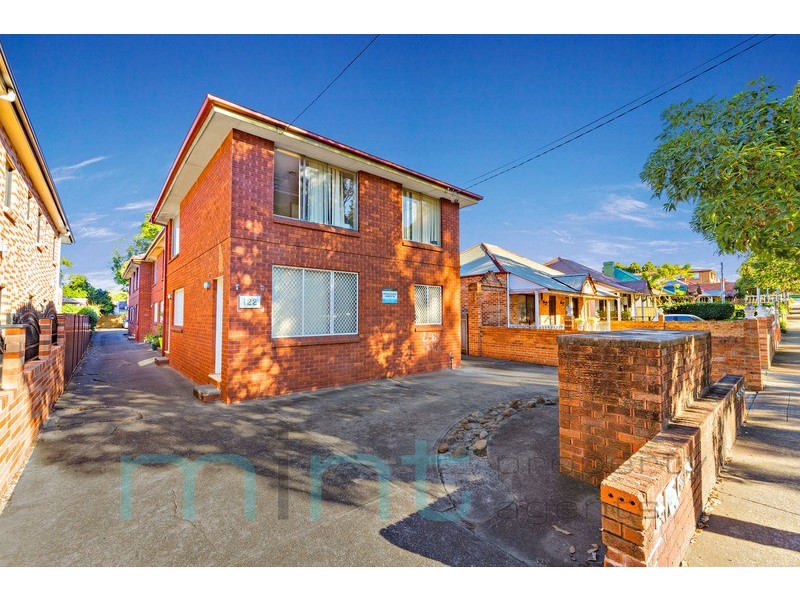 122 Ninth Avenue, Campsie NSW 2194