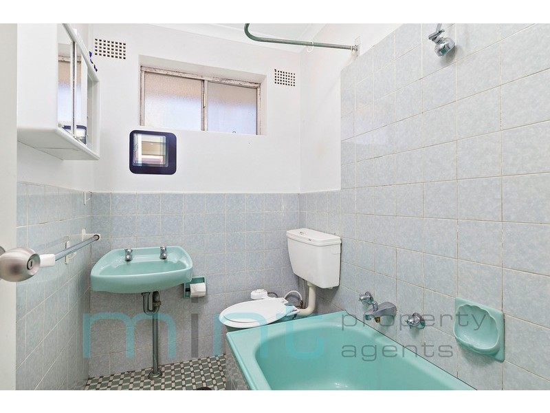 122 Ninth Avenue, Campsie NSW 2194