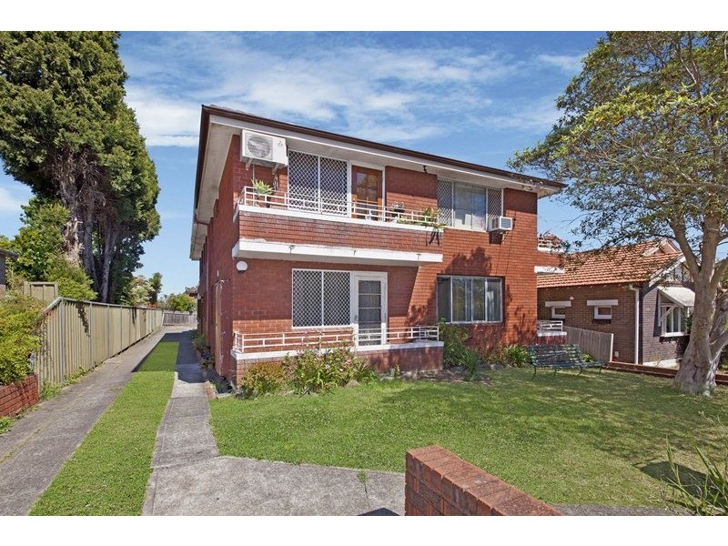 2/25 Willeroo Street, Lakemba NSW 2195