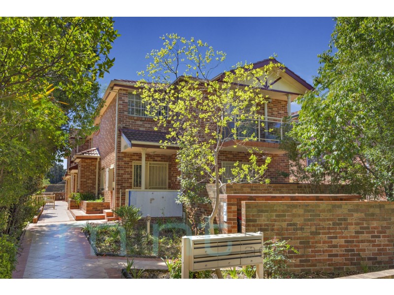 2/11 Seventh Avenue, Campsie NSW 2194