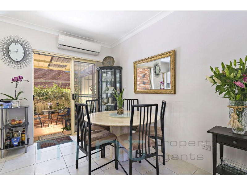 2/11 Seventh Avenue, Campsie NSW 2194