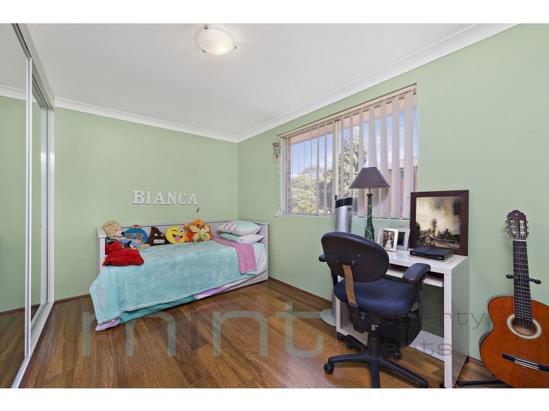 2/11 Seventh Avenue, Campsie NSW 2194