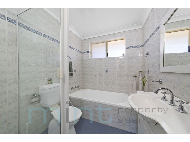 2/11 Seventh Avenue, Campsie NSW 2194