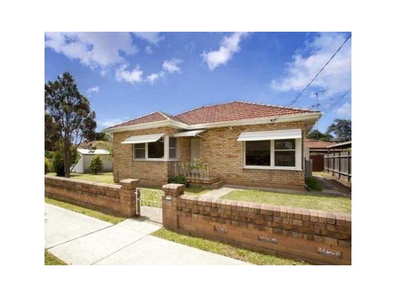 16 Statham Street, Belfield NSW 2191
