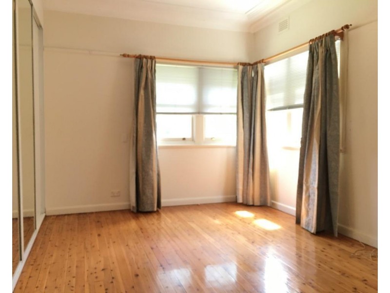 3 Avoca Avenue, Belfield NSW 2191