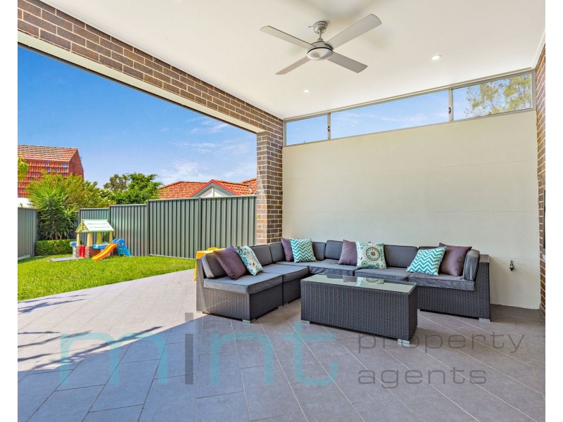 4A Edgar Crescent, Belfield NSW 2191