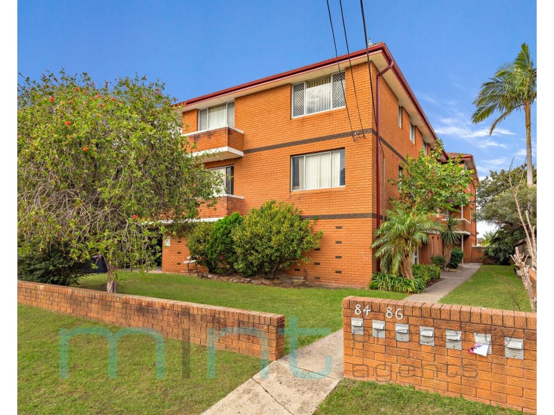 6/84 Broadway, Punchbowl NSW 2196