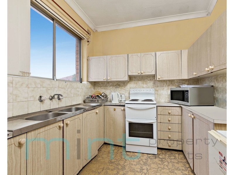 6/84 Broadway, Punchbowl NSW 2196