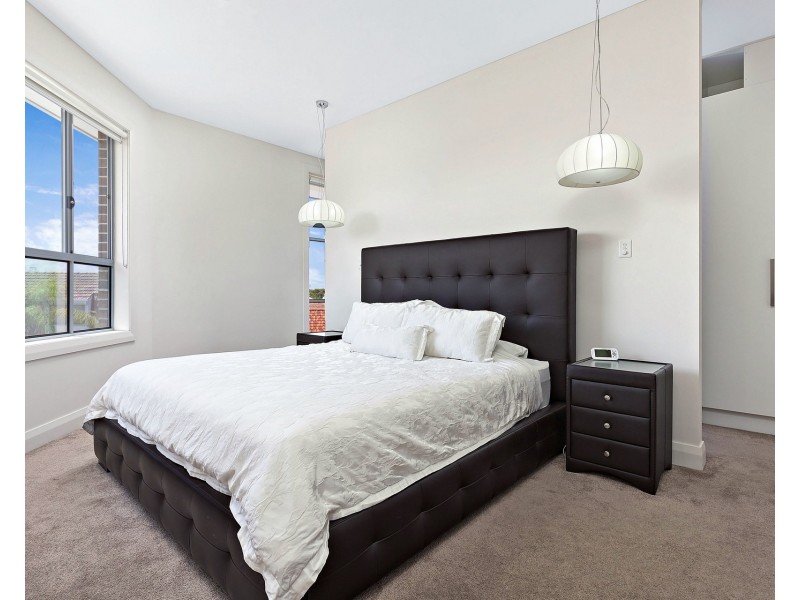 4a Edgar Crescent, Belfield NSW 2191