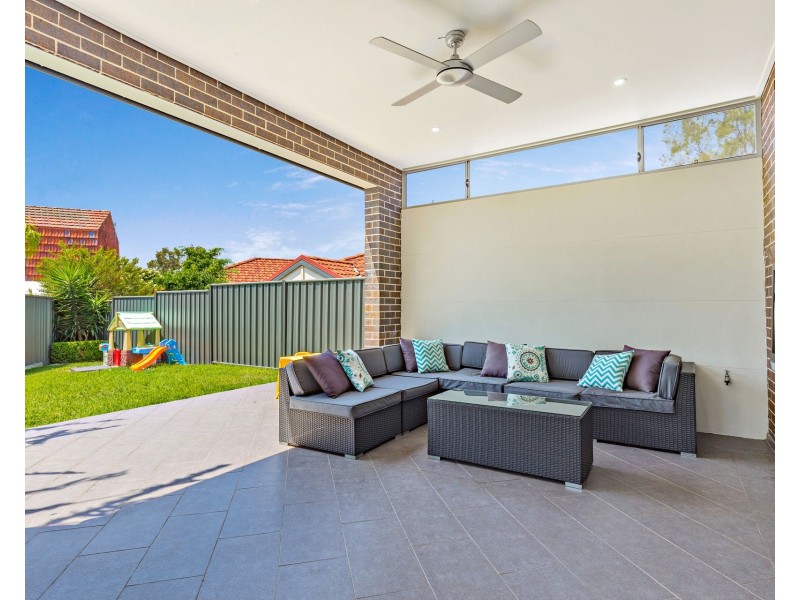4a Edgar Crescent, Belfield NSW 2191