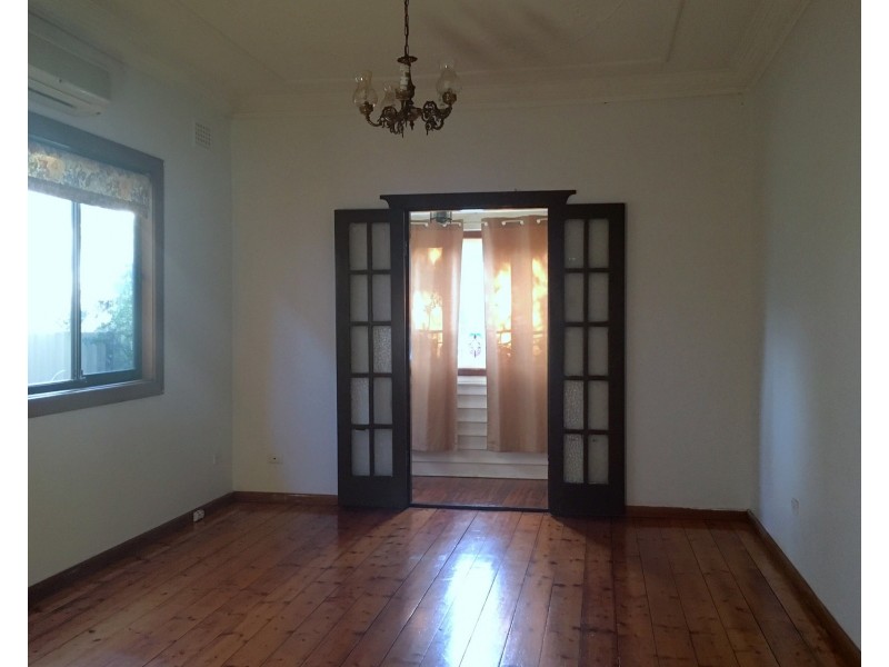 ./.6 Samuel Street, Lakemba NSW 2195