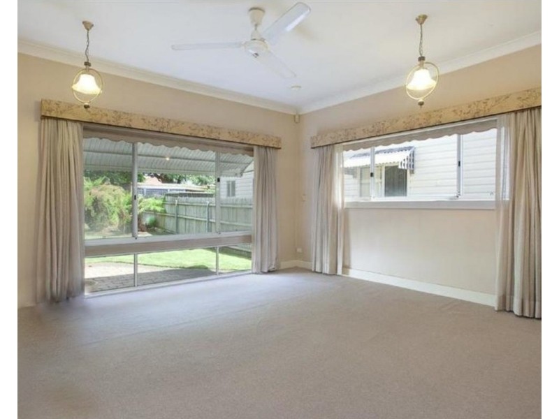 15 Windsor Avenue, Croydon Park NSW 2133