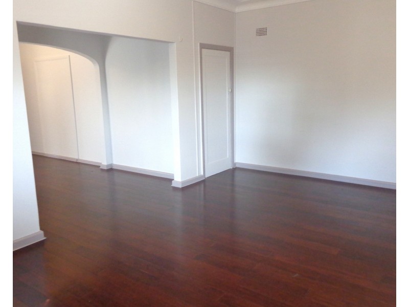 2 Carrisbrook Avenue, Punchbowl NSW 2196