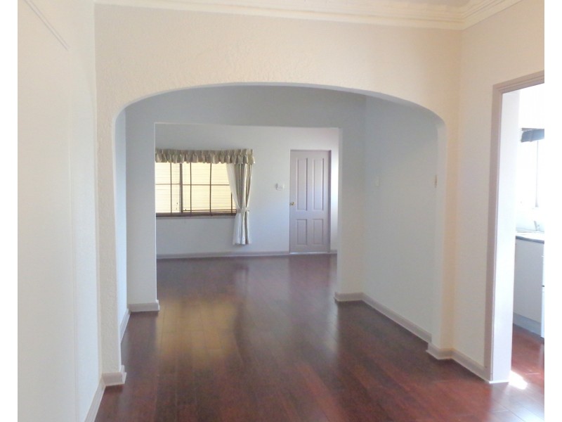 2 Carrisbrook Avenue, Punchbowl NSW 2196