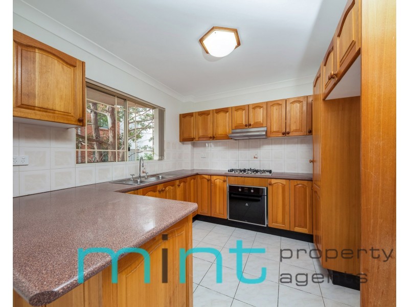 3/26 North Parade, Campsie NSW 2194