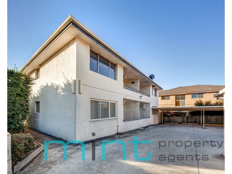 8/110 Leylands Parade, Belmore NSW 2192