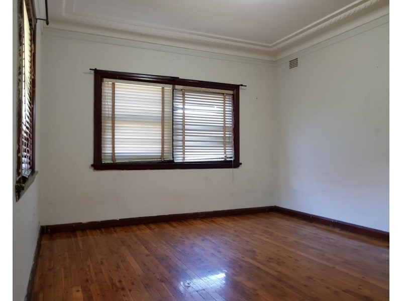 10 Paxton Avenue, Belmore NSW 2192