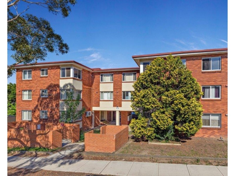 18/4-6 Unara Street, Campsie NSW 2194