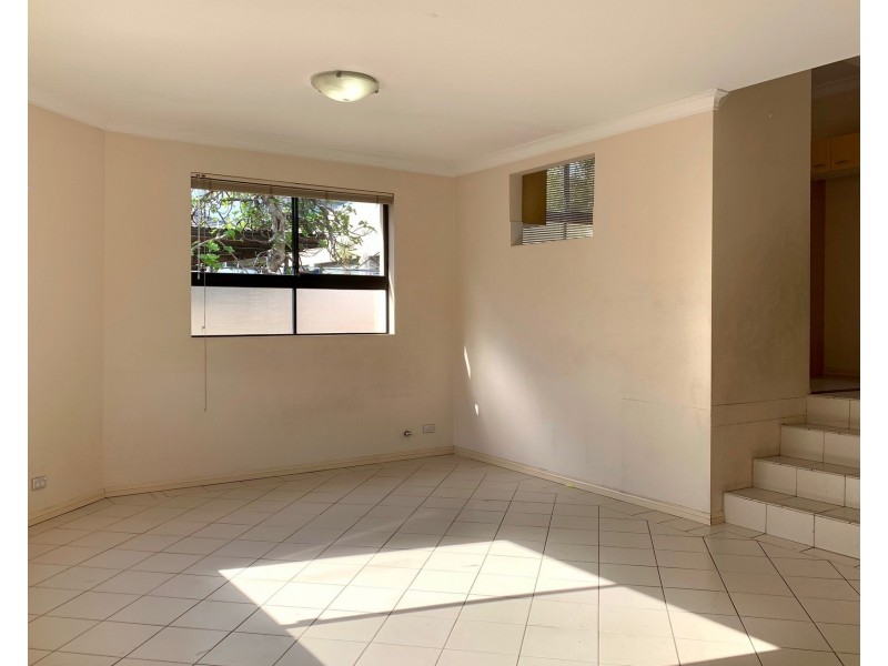 4/237 Edgar Street, Condell Park NSW 2200