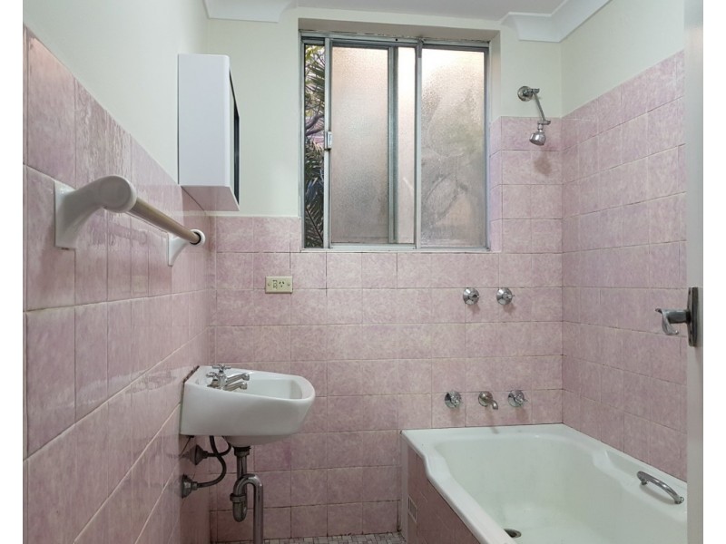 2/6 Cambridge Street, Harris Park NSW 2150