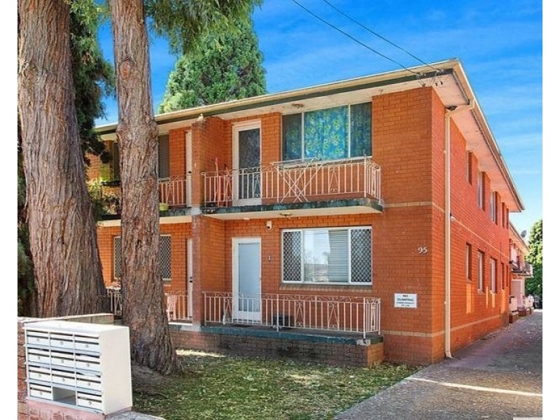 8/95 Hampden Road, Lakemba NSW 2195