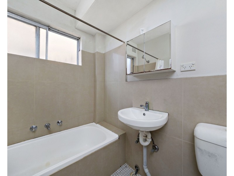 5/64 Sproule Street, Lakemba NSW 2195