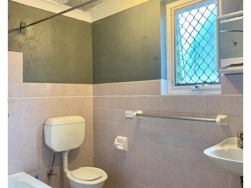 1/62 Ernest Street, Lakemba NSW 2195