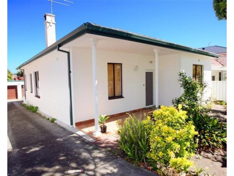 2 Walter Street, Roselands NSW 2196