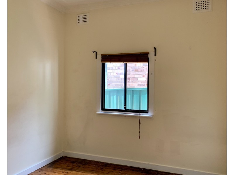 23 Defoe Street, Wiley Park NSW 2195