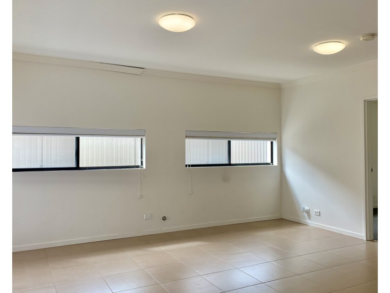 1/8 Hampton Street, Croydon Park NSW 2133