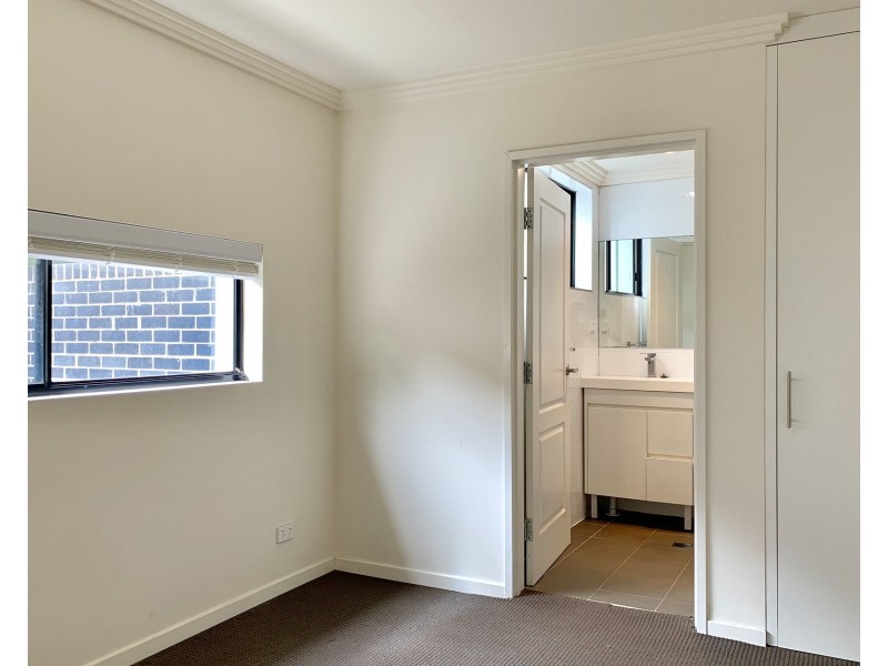 1/8 Hampton Street, Croydon Park NSW 2133