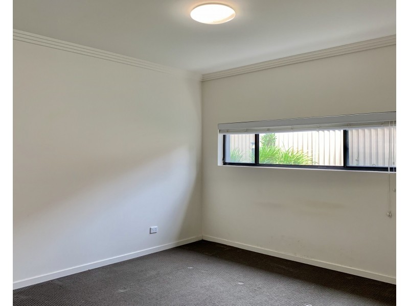 1/8 Hampton Street, Croydon Park NSW 2133