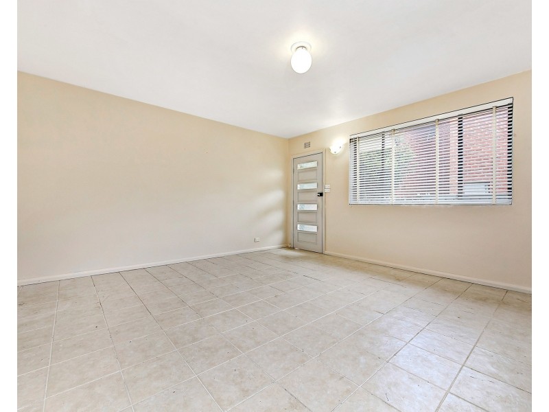 2/28 Broadarrow Road, Narwee NSW 2209