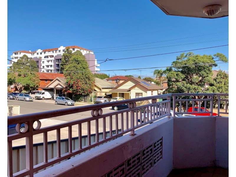 2/11 Hillard Street, Wiley Park NSW 2195