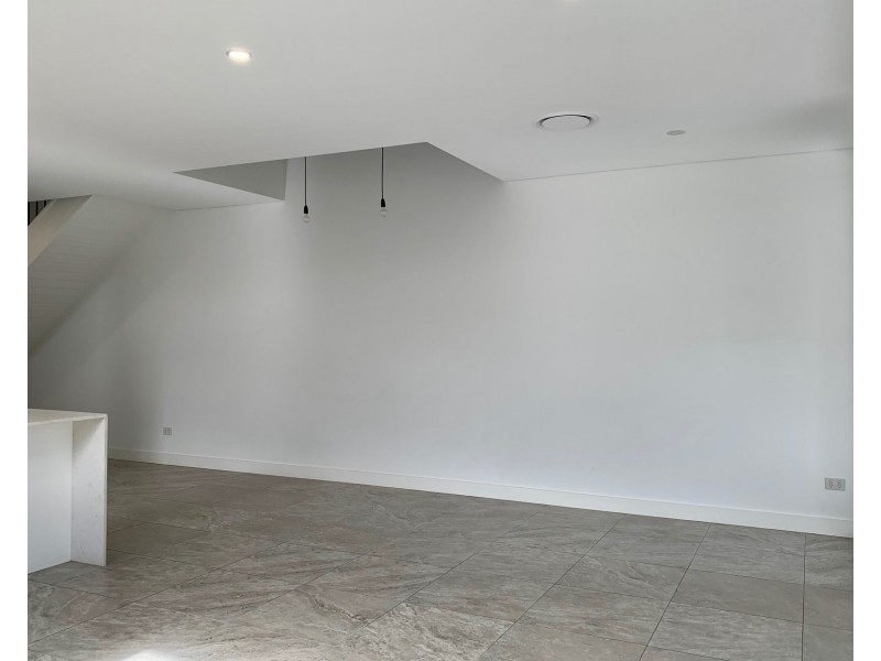 31 Pomona Street, Greenacre NSW 2190