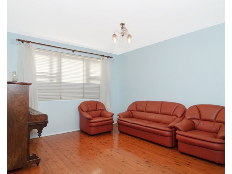 1/3 Plimsoll Street, Belmore NSW 2192