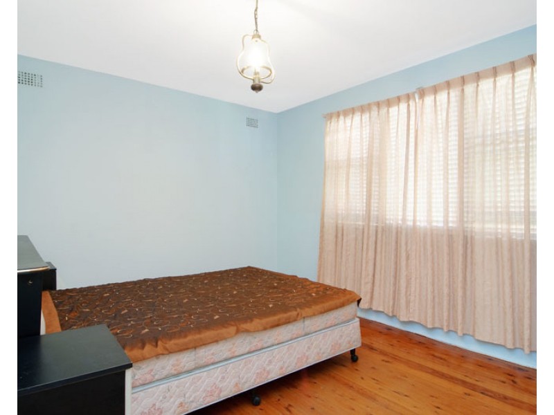 1/3 Plimsoll Street, Belmore NSW 2192