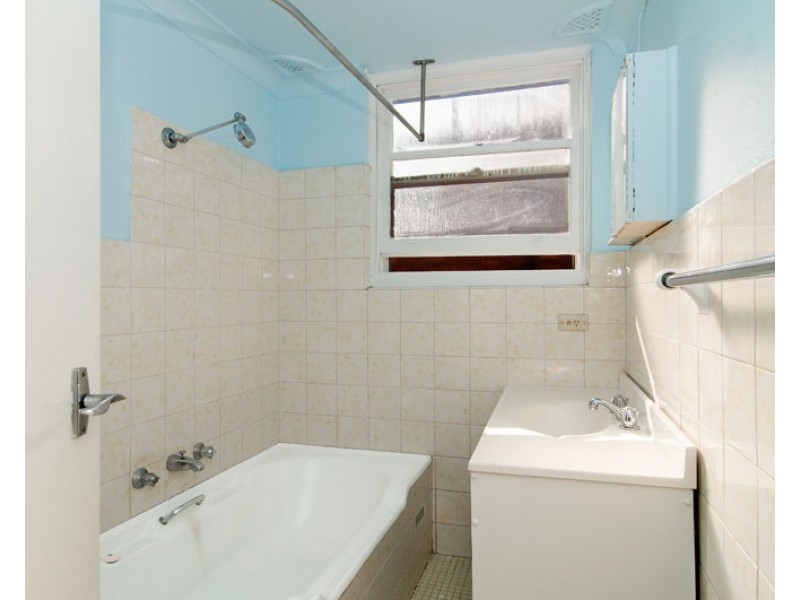 1/3 Plimsoll Street, Belmore NSW 2192