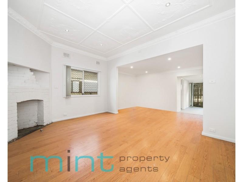 8 Samuel Street, Wiley Park NSW 2195