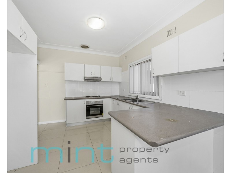 5 Michael Avenue, Belfield NSW 2191