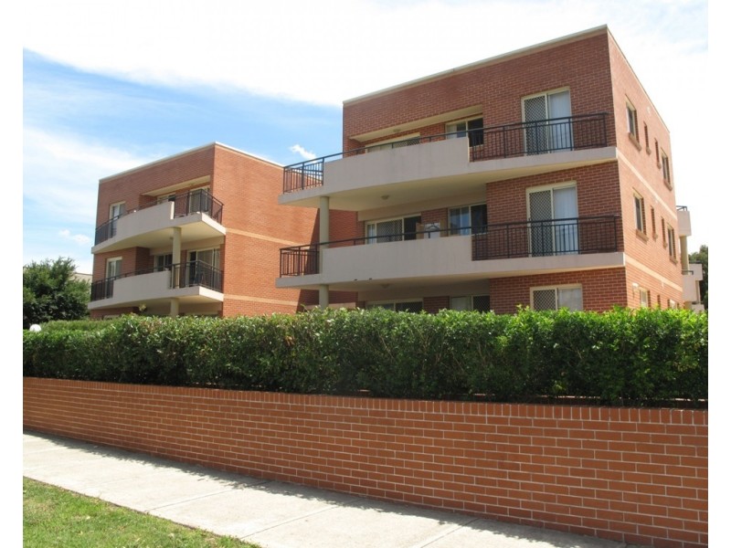 8/74-76 Hampden Road, Lakemba NSW 2195