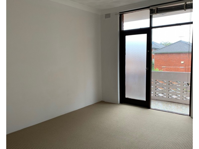 8/113 Evaline Street, Campsie NSW 2194